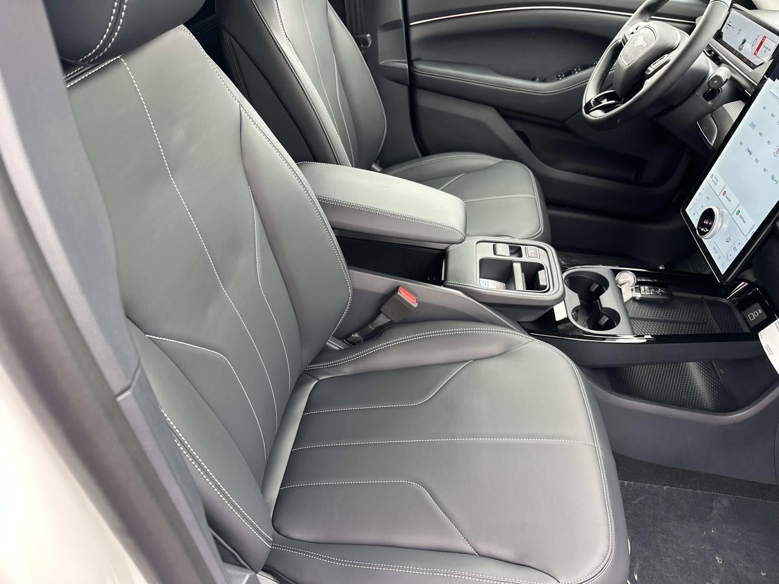 2026 Ford MUSTANG MACH-E SELECT RWD