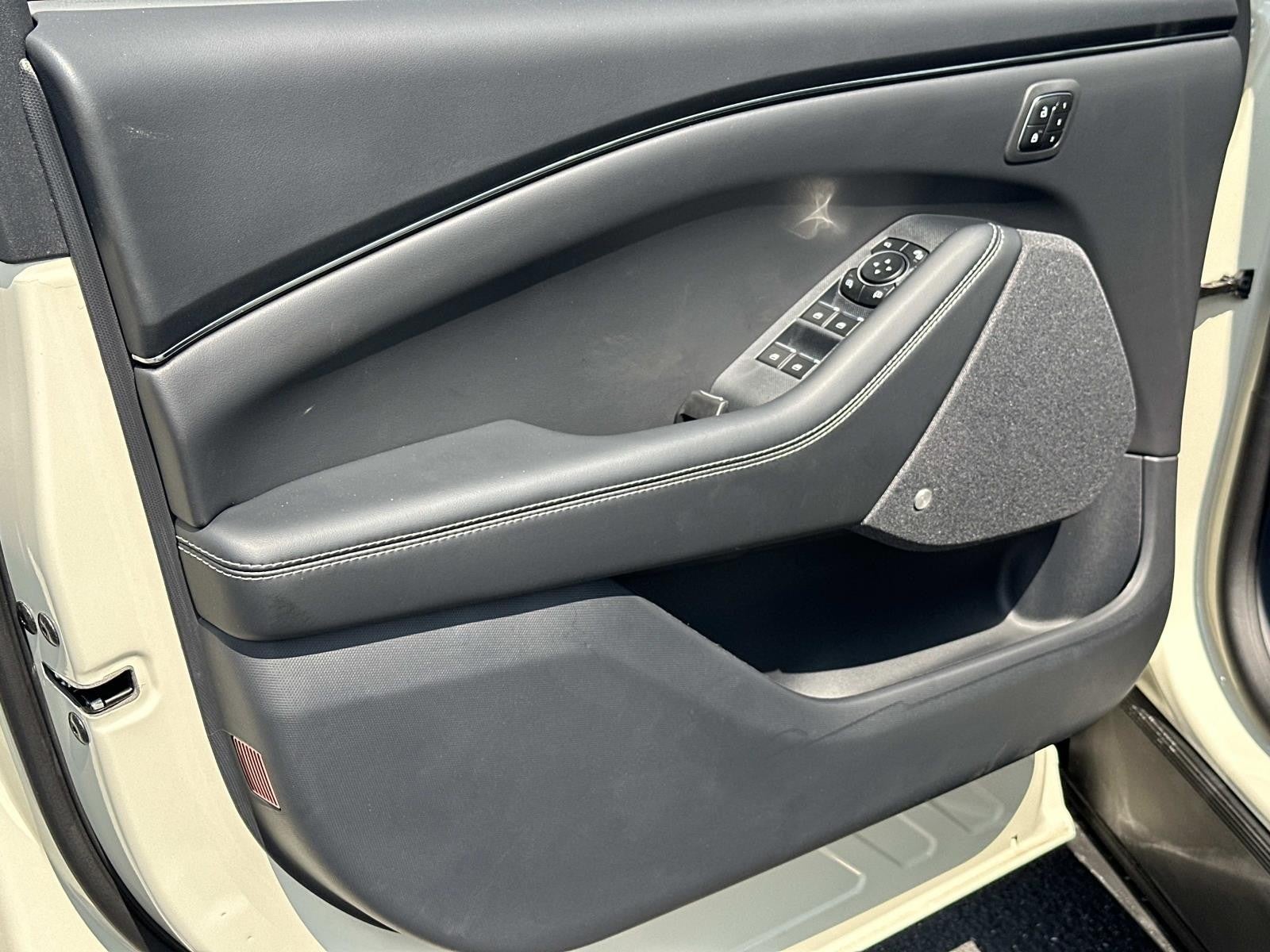 2025 Ford Mustang Mach-E PREMIUM RWD