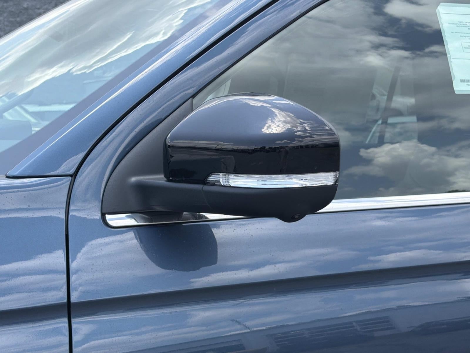 2027 Ford Expedition ACTIVE 4X2