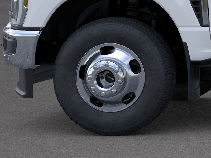 2026 Ford Super Duty F-350 DRW LARIAT