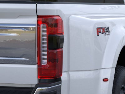 2026 Ford Super Duty F-350 DRW LARIAT