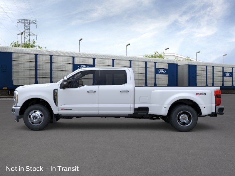 2026 Ford Super Duty F-350 DRW LARIAT