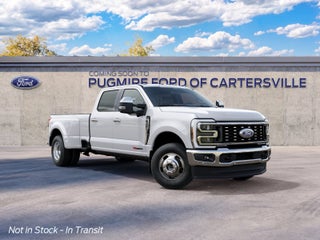 2027 Ford Super Duty F-350® Lariat®