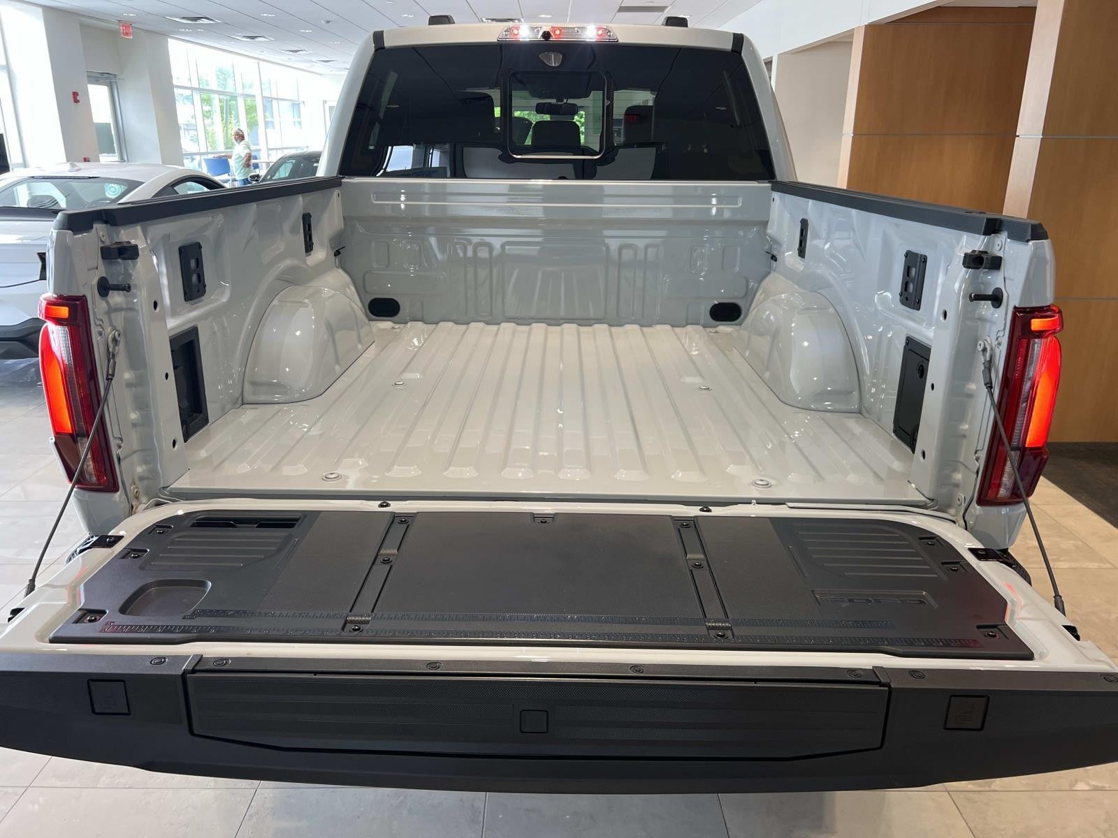 2026 Ford F-150 RAPTOR R 4WD SUPERCREW 5.5'