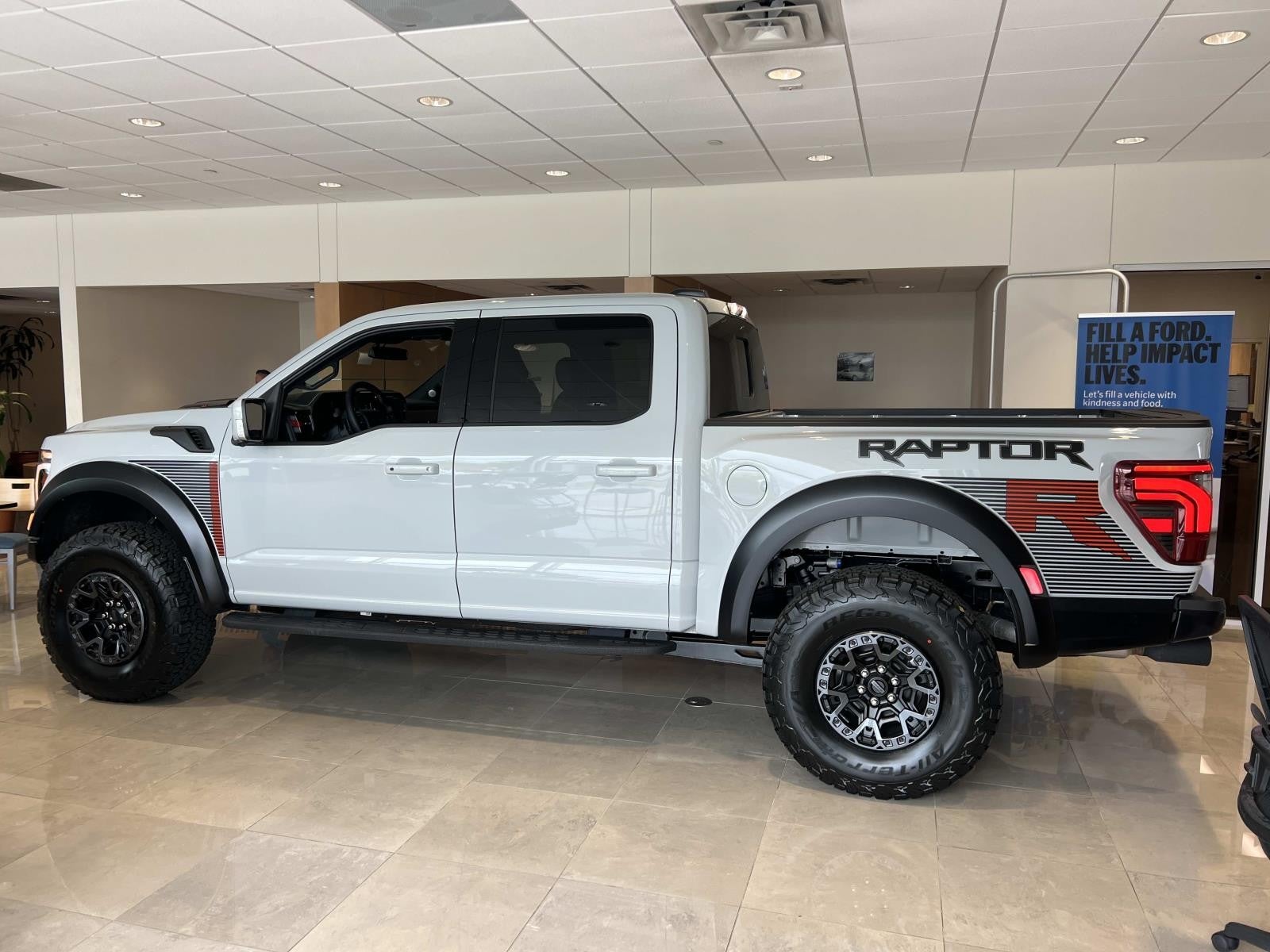 2026 Ford F-150 RAPTOR R 4WD SUPERCREW 5.5'
