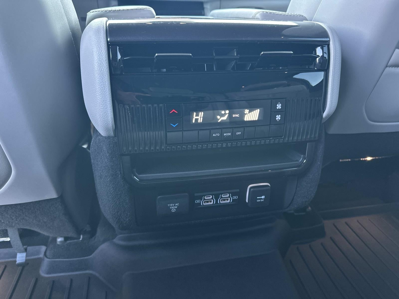 2023 Jeep Wagoneer 4WD