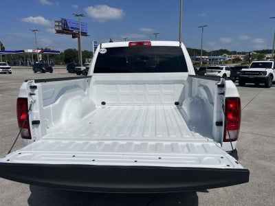 2024 RAM 1500 Classic CLASSIC