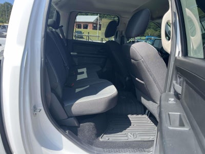 2024 RAM 1500 Classic CLASSIC