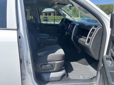 2024 RAM 1500 Classic CLASSIC