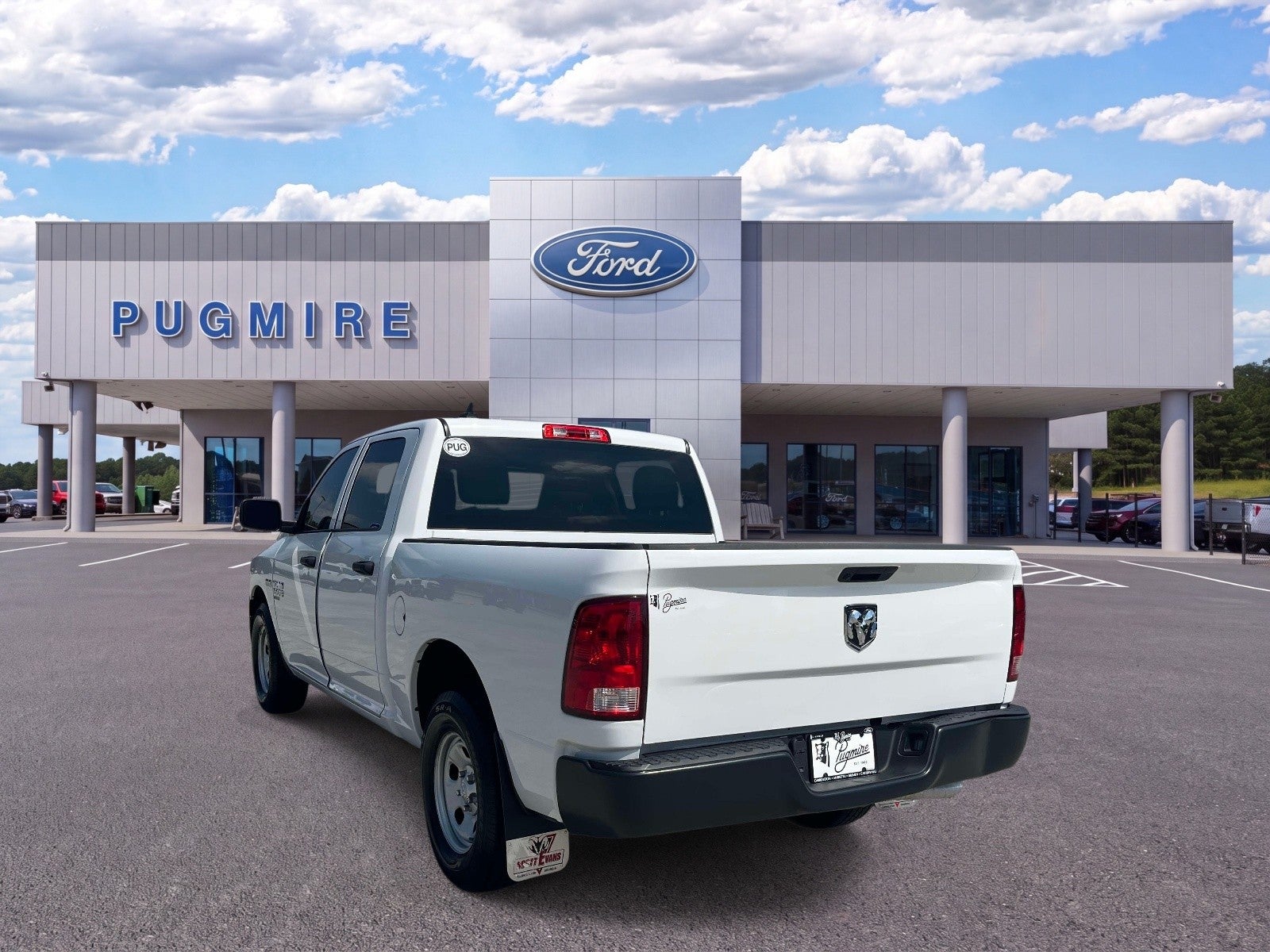 2024 RAM 1500 Classic CLASSIC