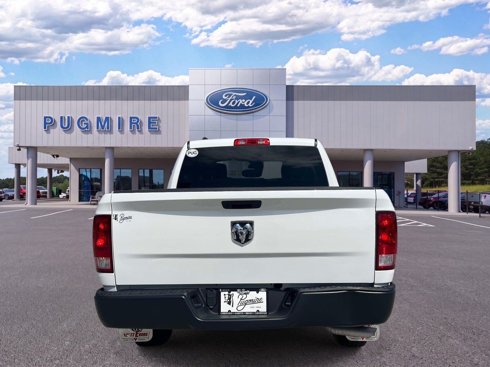 2024 RAM 1500 Classic CLASSIC