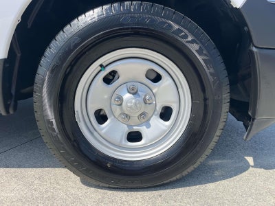2024 RAM 1500 Classic CLASSIC