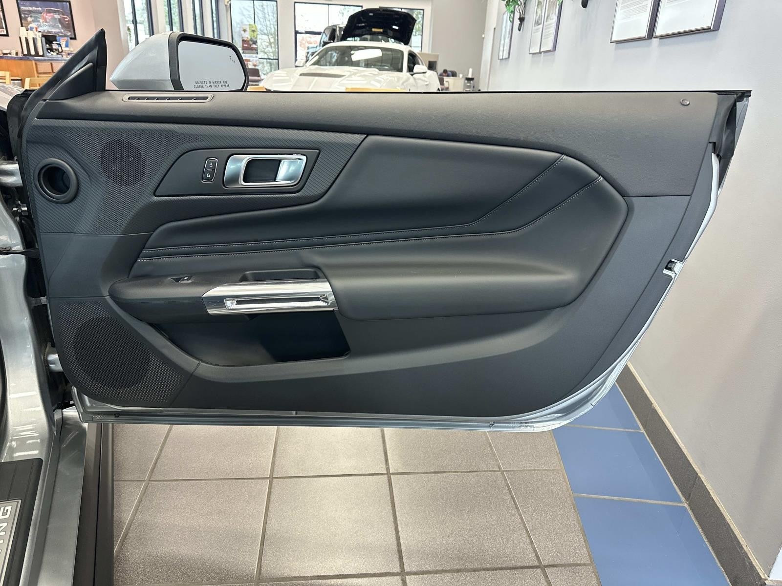 2025 Ford Mustang GT Premium RTR Spec 3