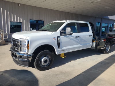2026 Ford Super Duty F-350 DRW XL 4WD CREW CAB 179 WB 6