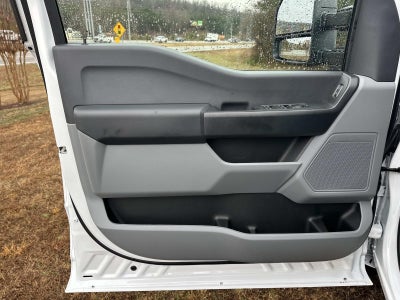 2026 Ford Super Duty F-350 DRW XL 4WD CREW CAB 179 WB 6