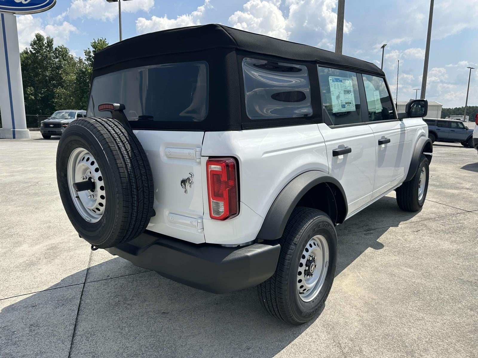 2025 Ford Bronco BASE 4 DOOR 4X4