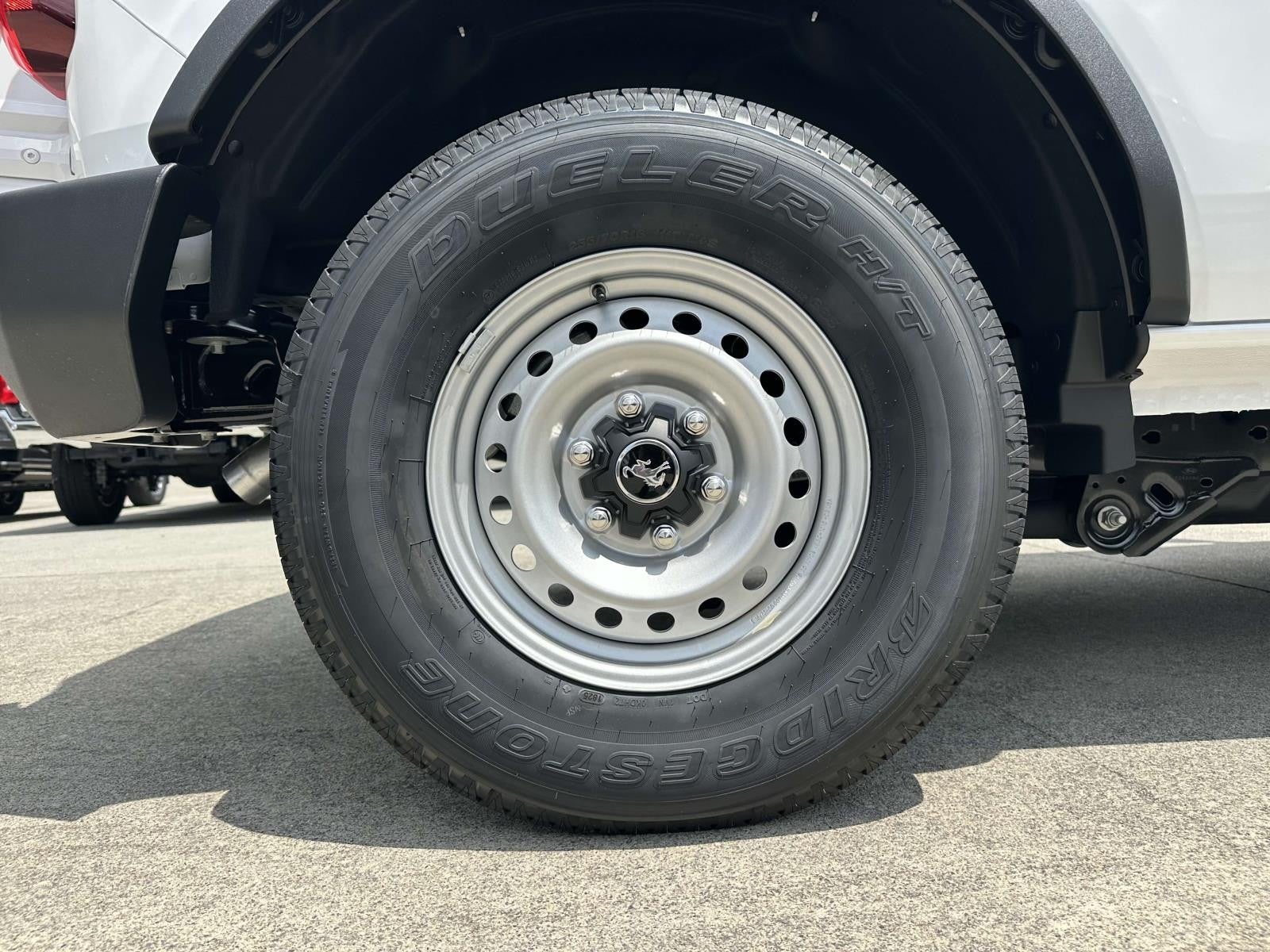 2025 Ford Bronco BASE 4 DOOR 4X4