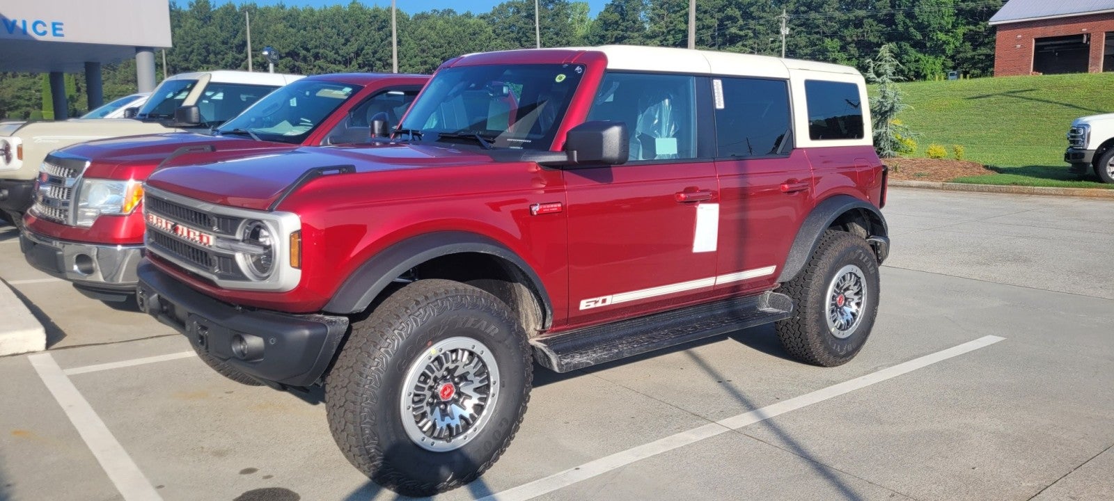 2026 Ford Bronco Outer Banks
