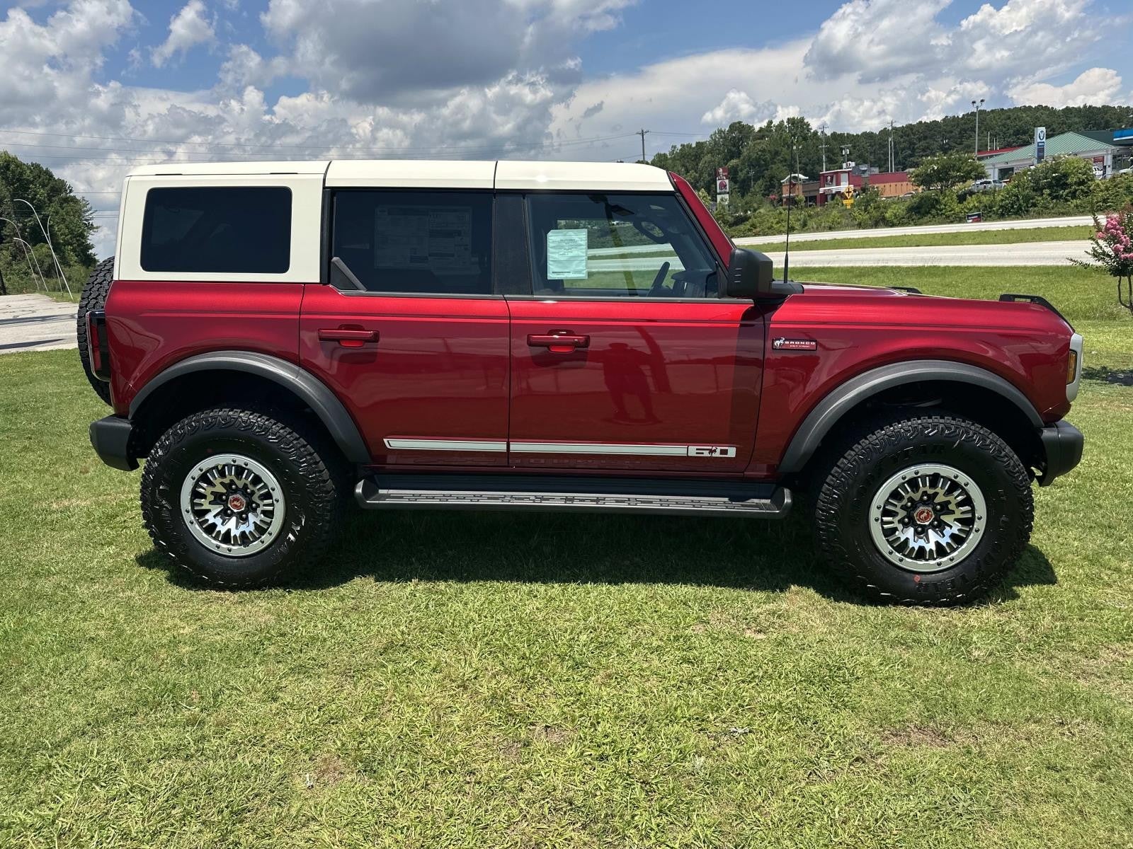 2026 Ford Bronco OUTER BANKS 4 DOOR 4X4