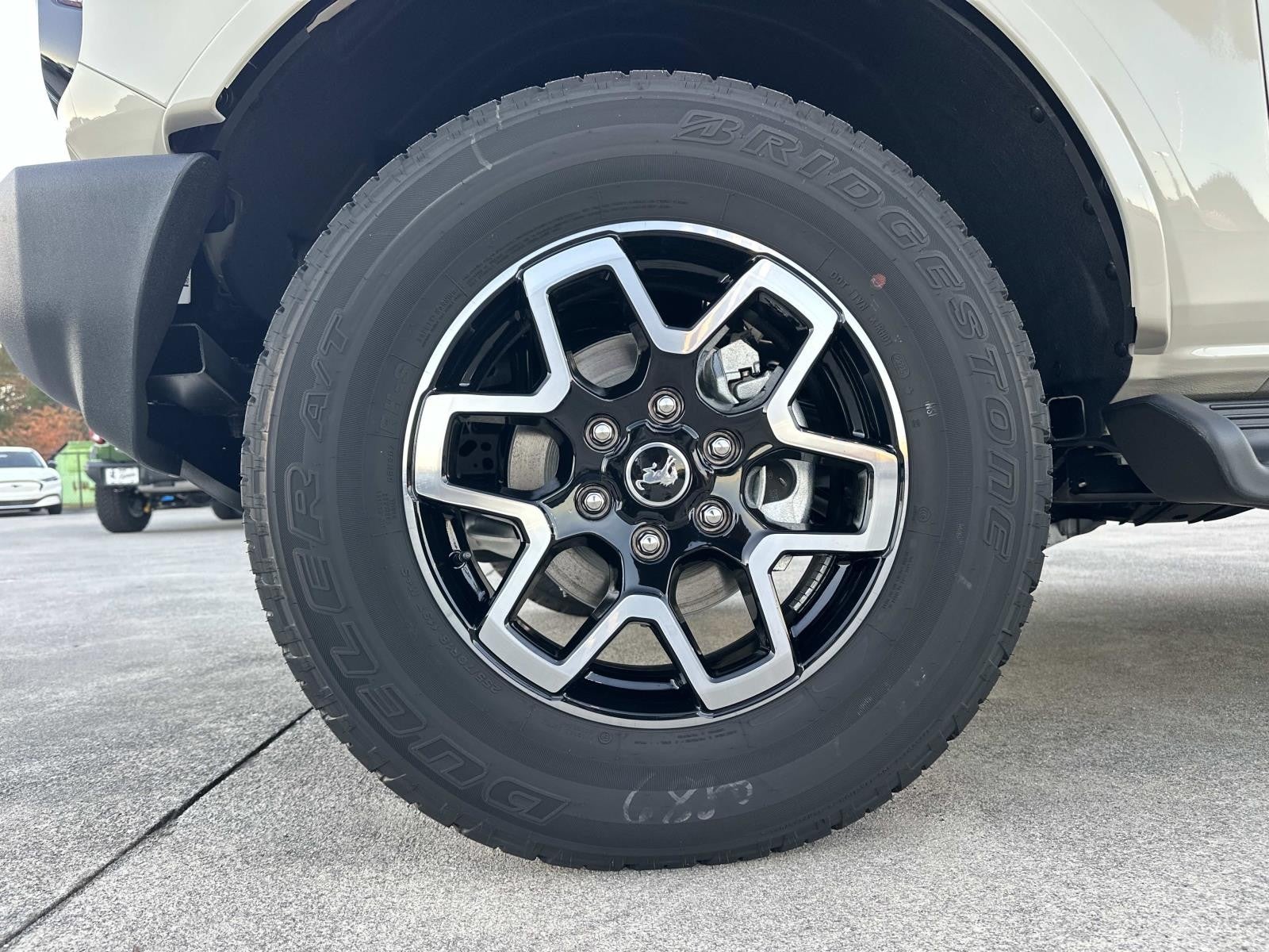 2025 Ford Bronco OUTER BANKS 4 DOOR 4X4