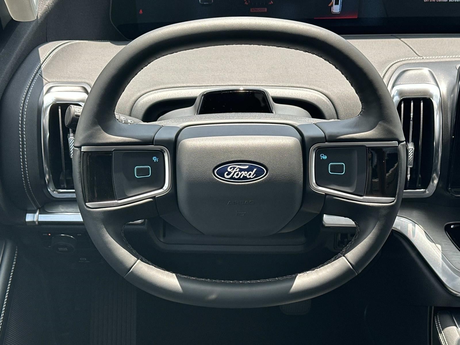 2027 Ford Expedition Max PLATINUM 4X4