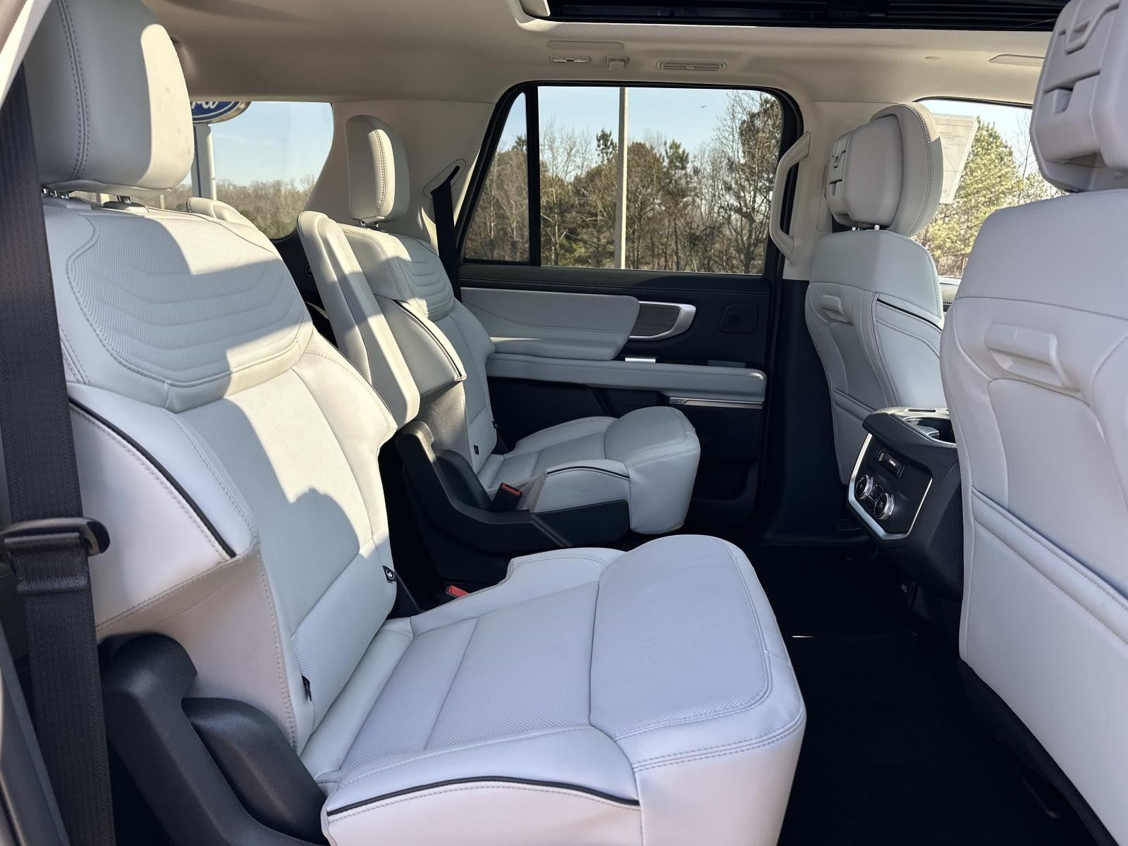 2026 Ford Expedition Max PLATINUM 4X4