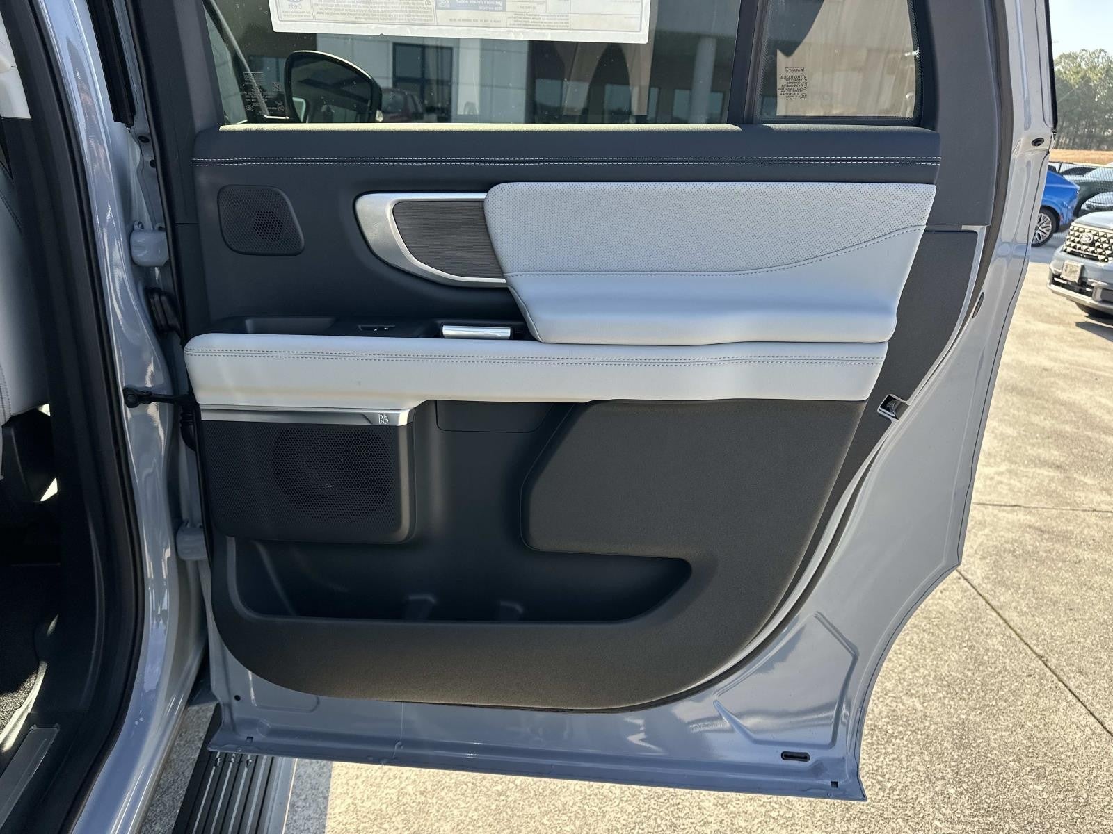 2026 Ford Expedition Max PLATINUM 4X4