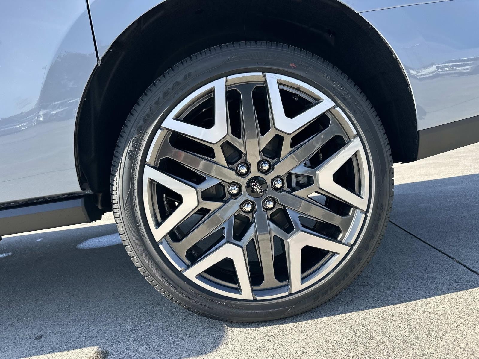 2026 Ford Expedition Max PLATINUM 4X4