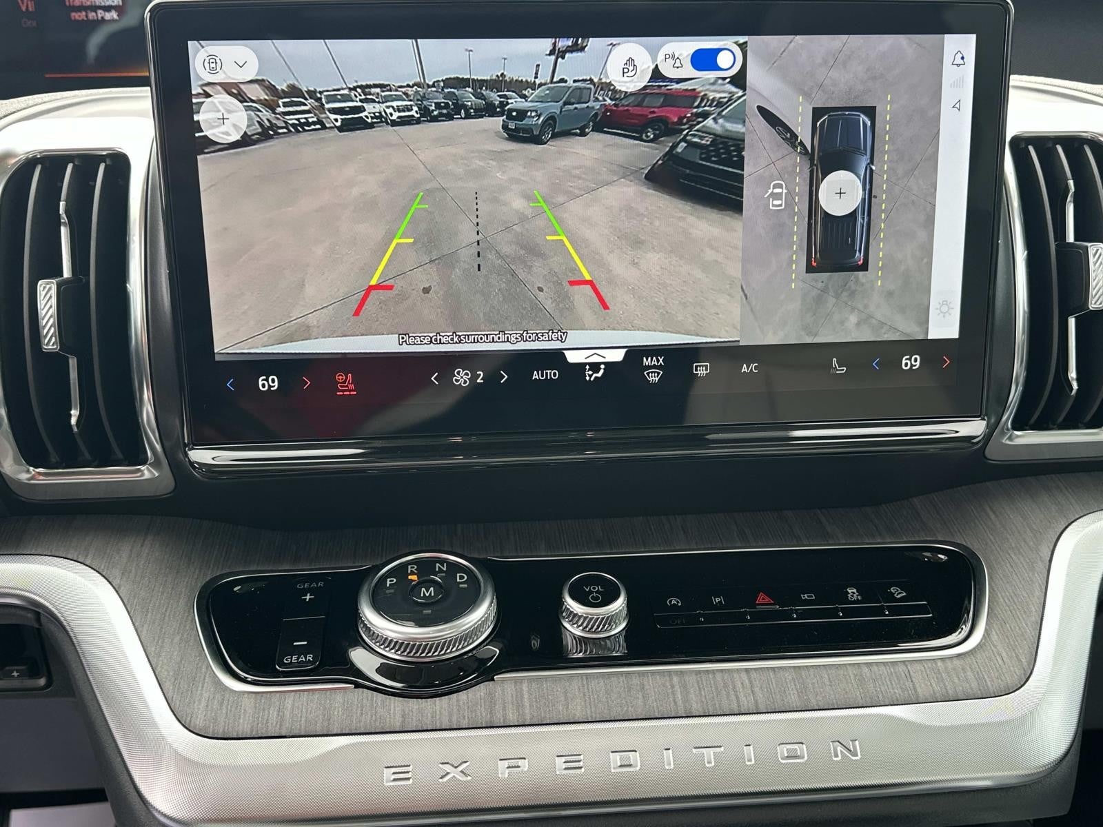 2026 Ford Expedition Max PLATINUM 4X4