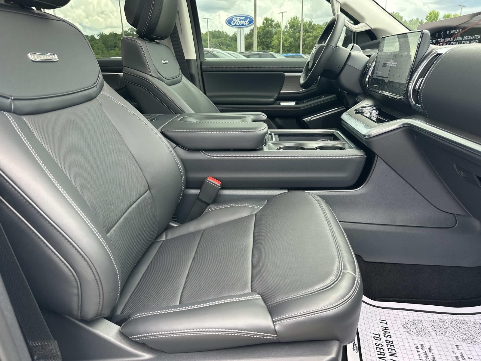 2026 Ford Expedition PLATINUM 4X4