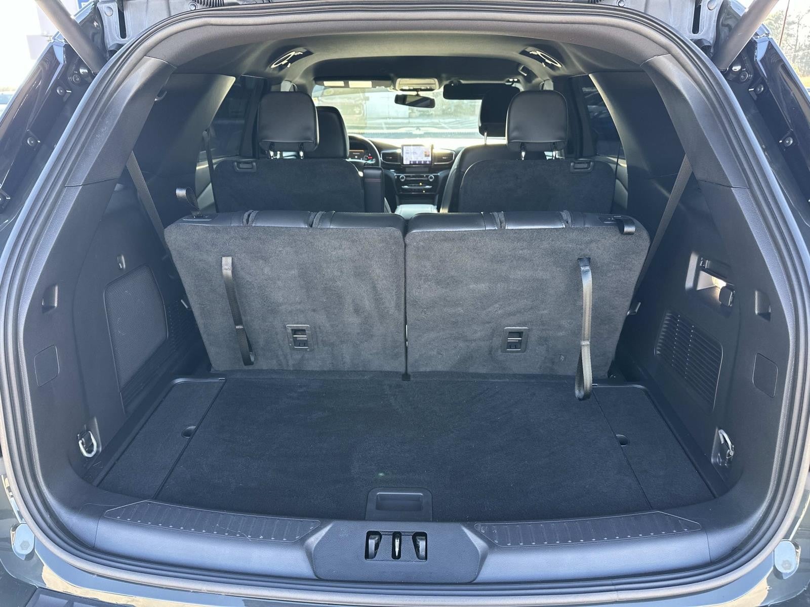 2024 Ford Explorer ST-Line