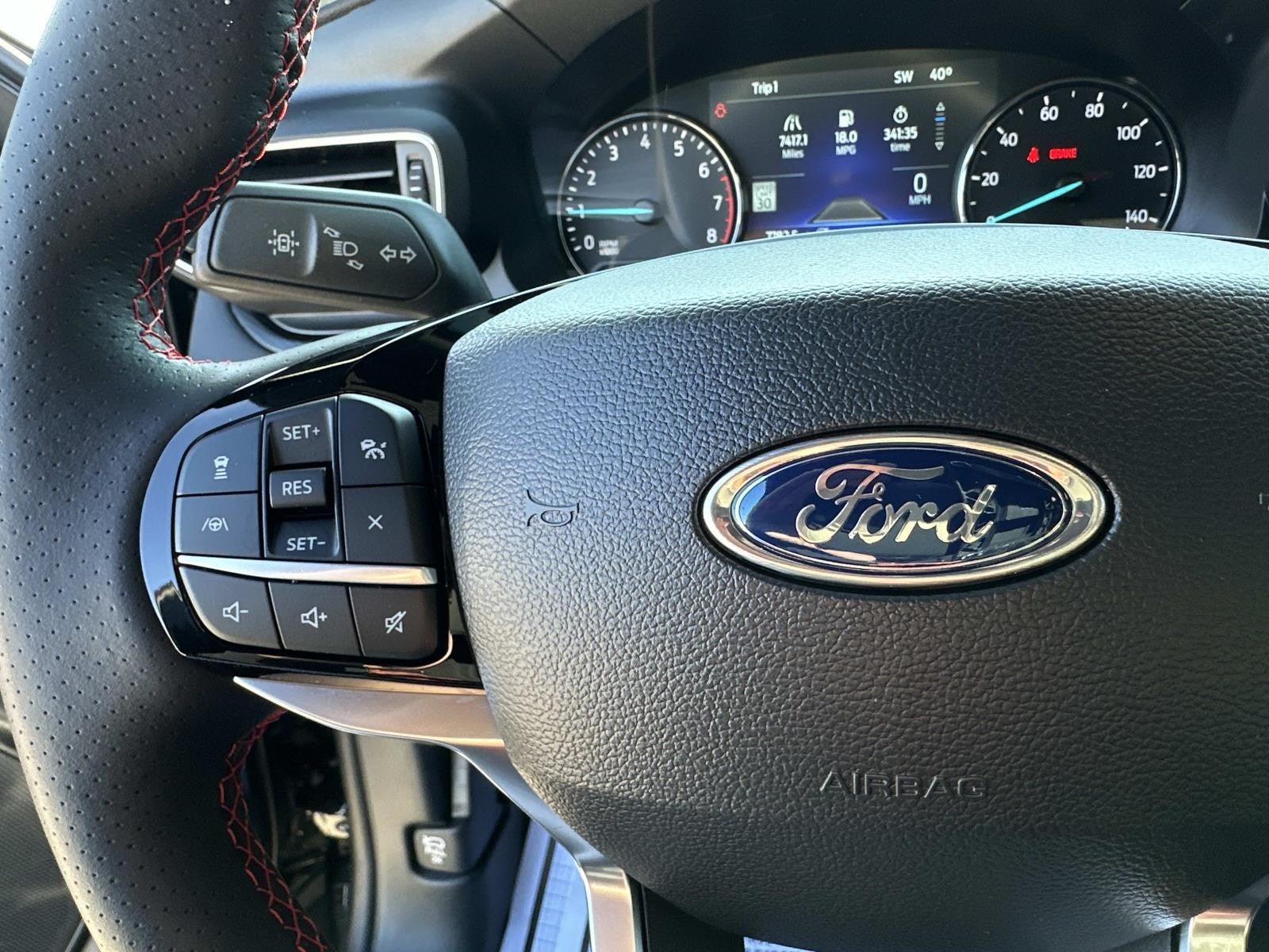 2024 Ford Explorer ST-Line