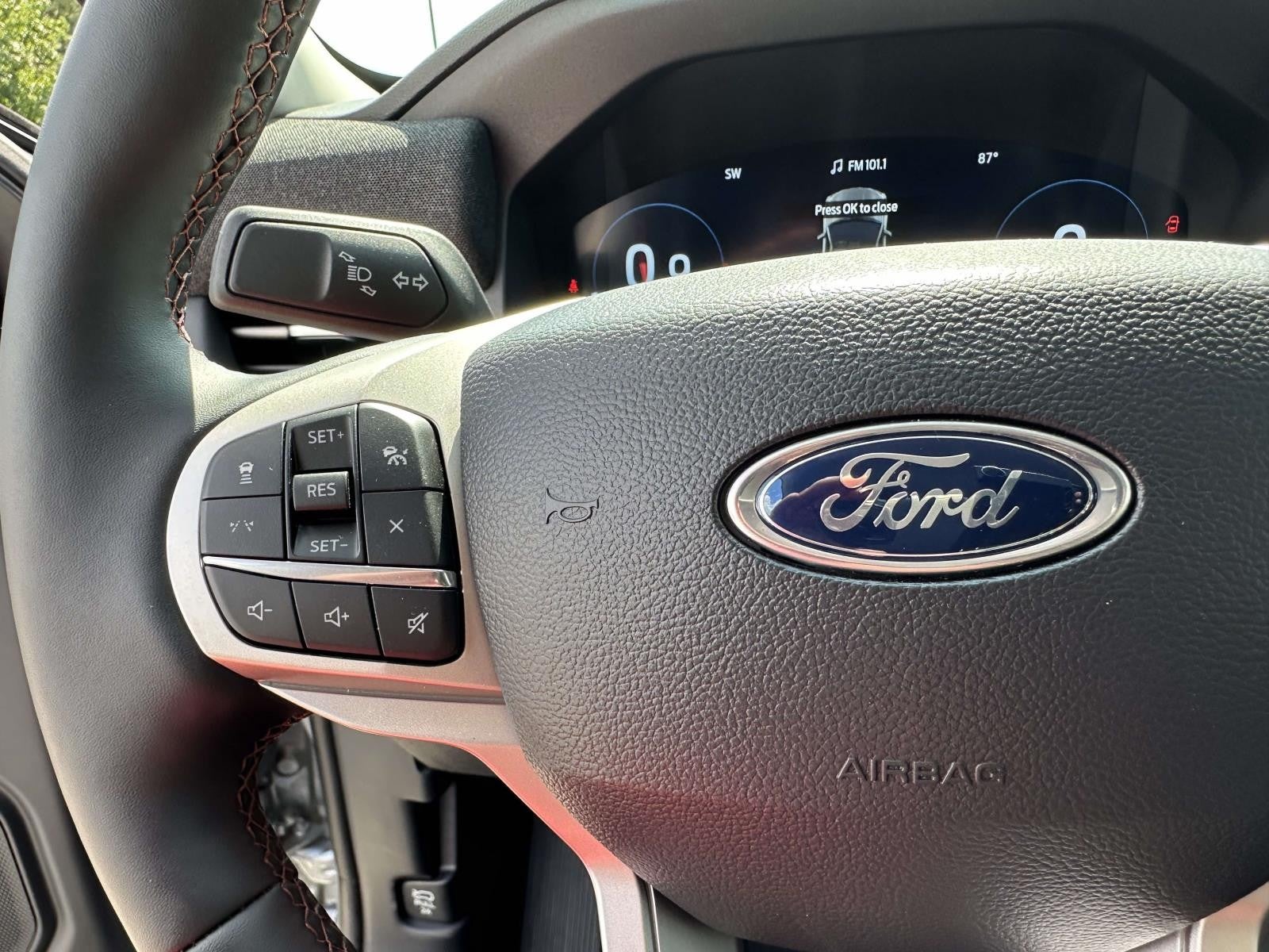 2025 Ford Explorer ACTIVE RWD