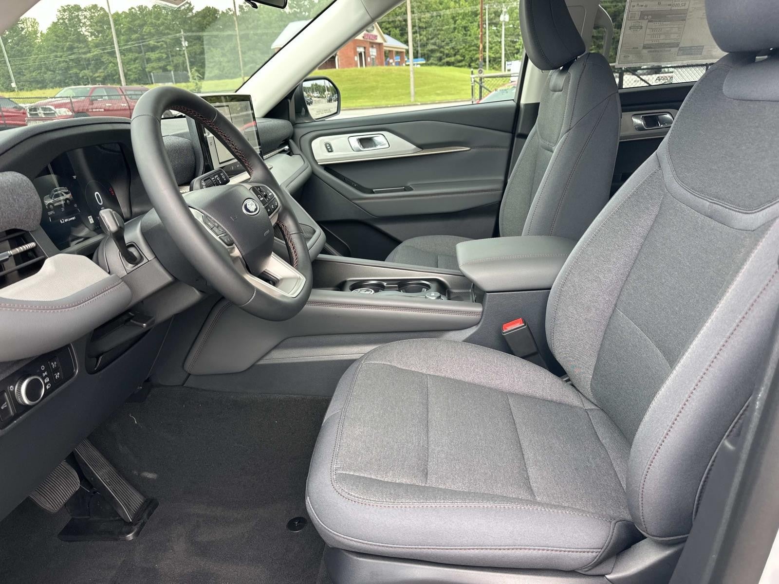 2026 Ford Explorer ACTIVE W/200A PKG RWD