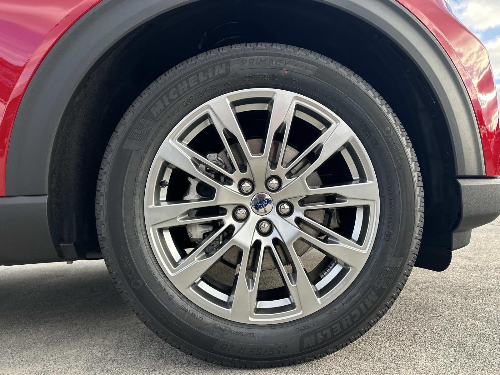 2026 Ford Explorer PLATINUM RWD