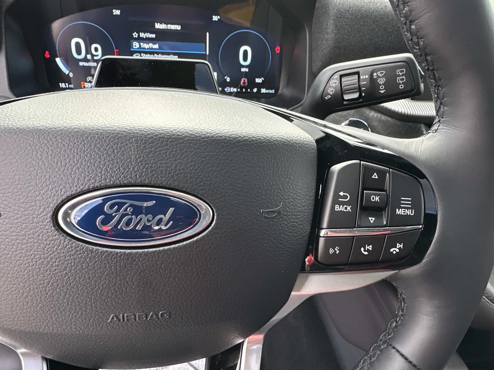 2026 Ford Explorer PLATINUM RWD