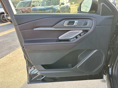 2026 Ford Explorer PLATINUM RWD