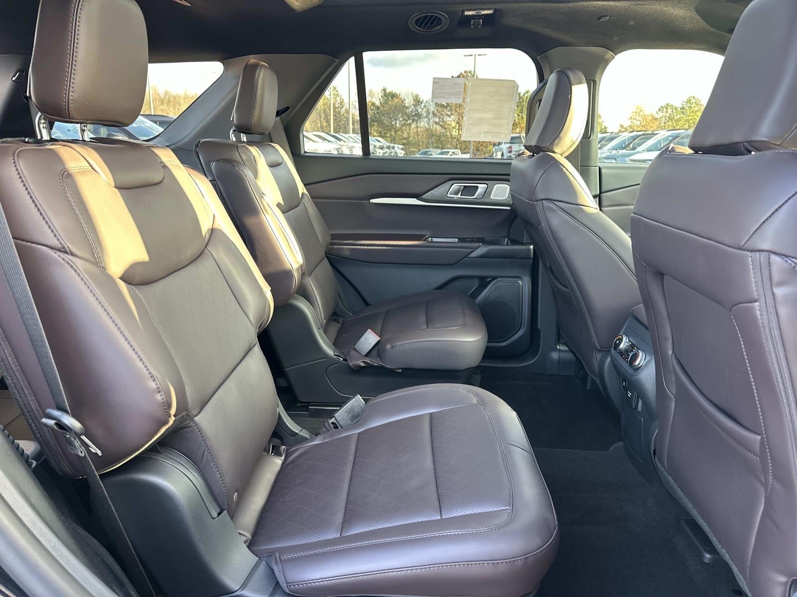 2026 Ford Explorer PLATINUM RWD