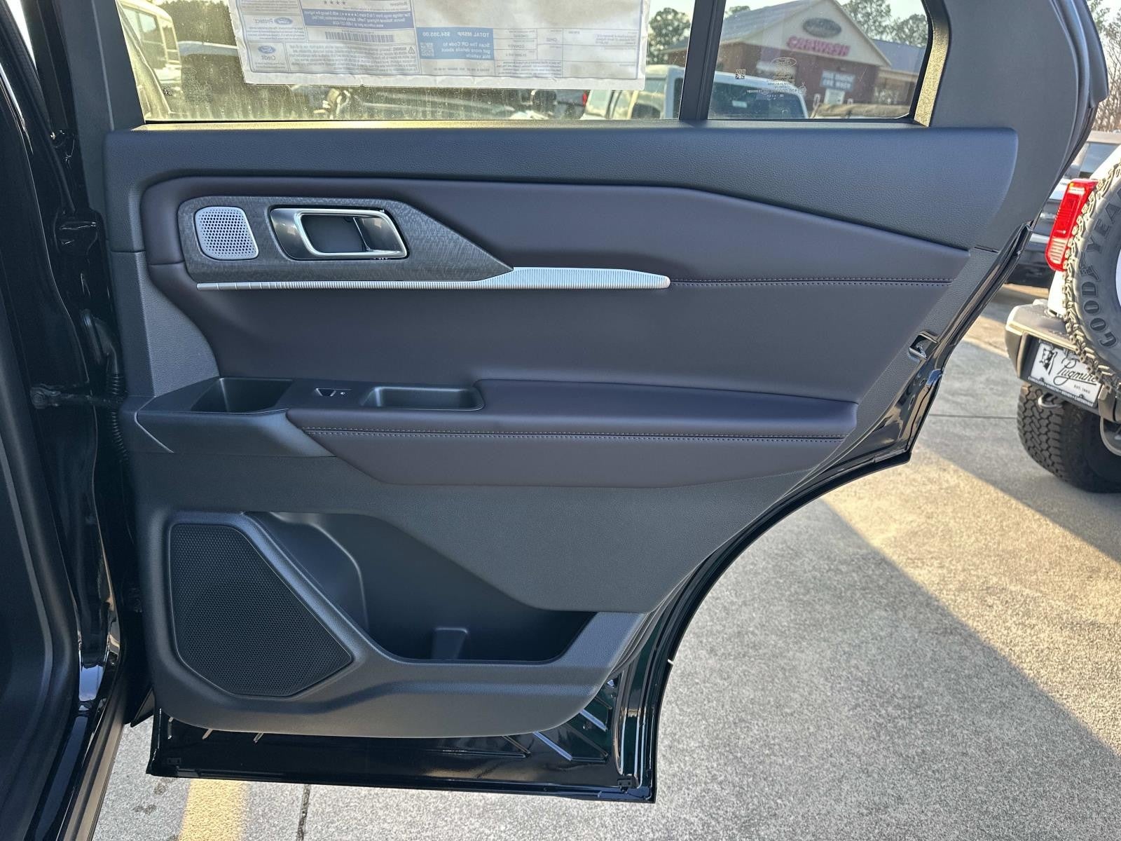 2026 Ford Explorer PLATINUM RWD