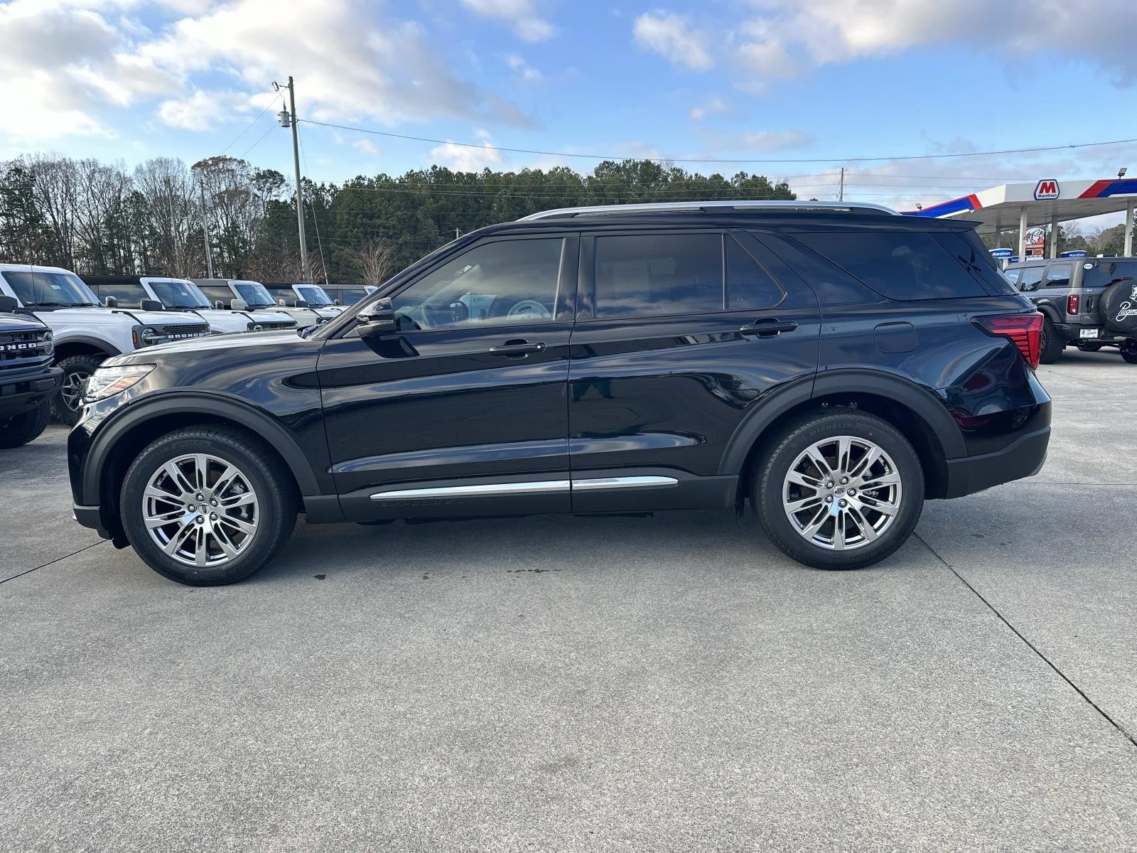 2026 Ford Explorer PLATINUM RWD