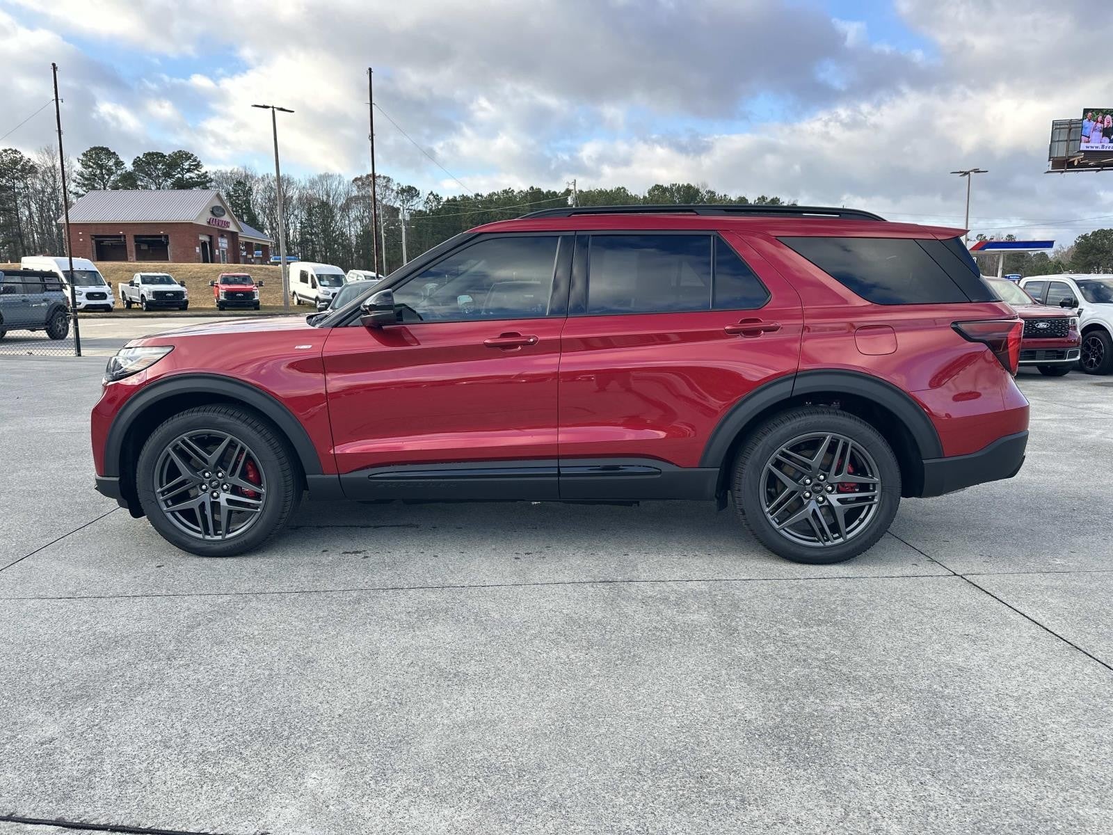 2026 Ford Explorer ST-LINE RWD
