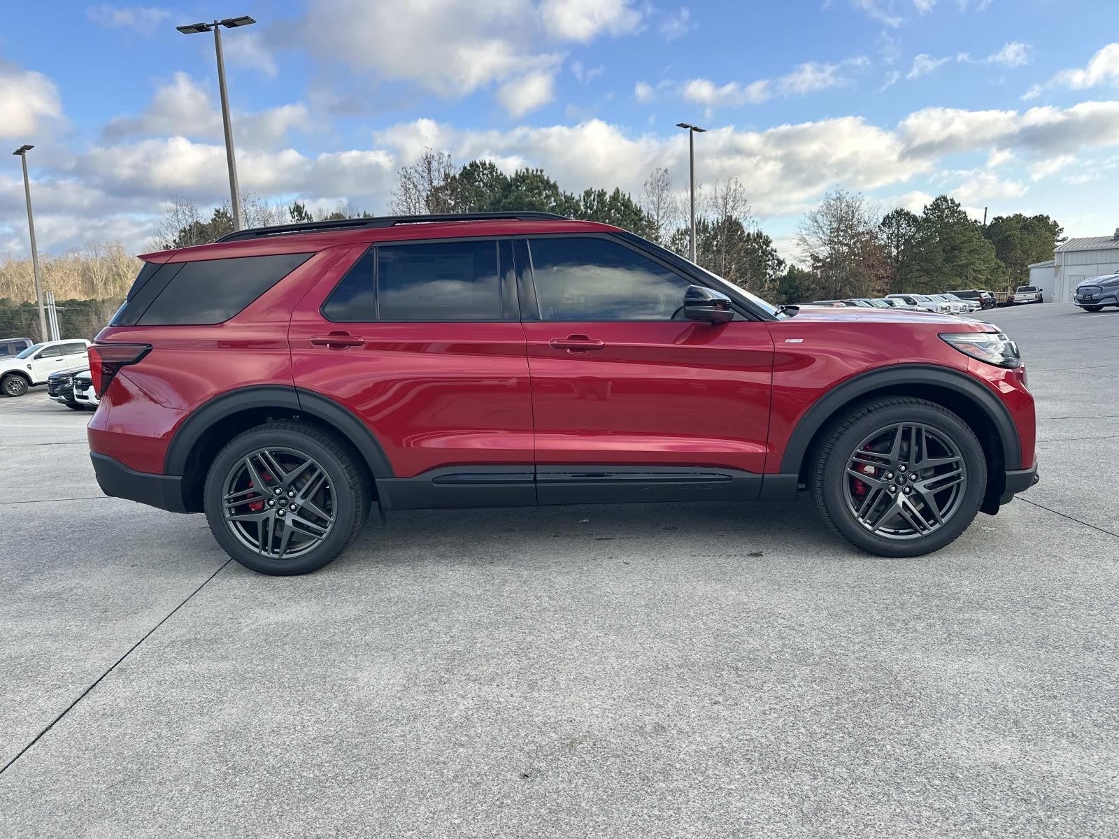 2026 Ford Explorer ST-LINE RWD