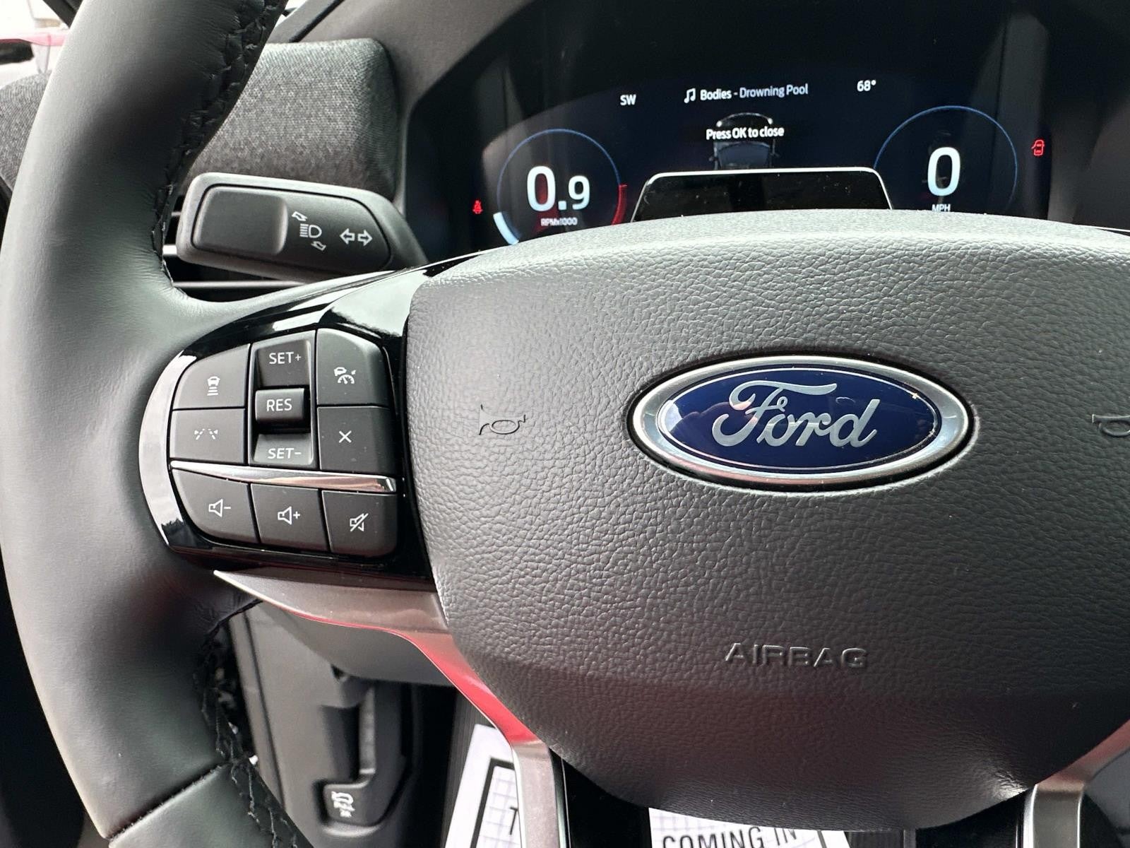 2026 Ford Explorer PLATINUM 4WD