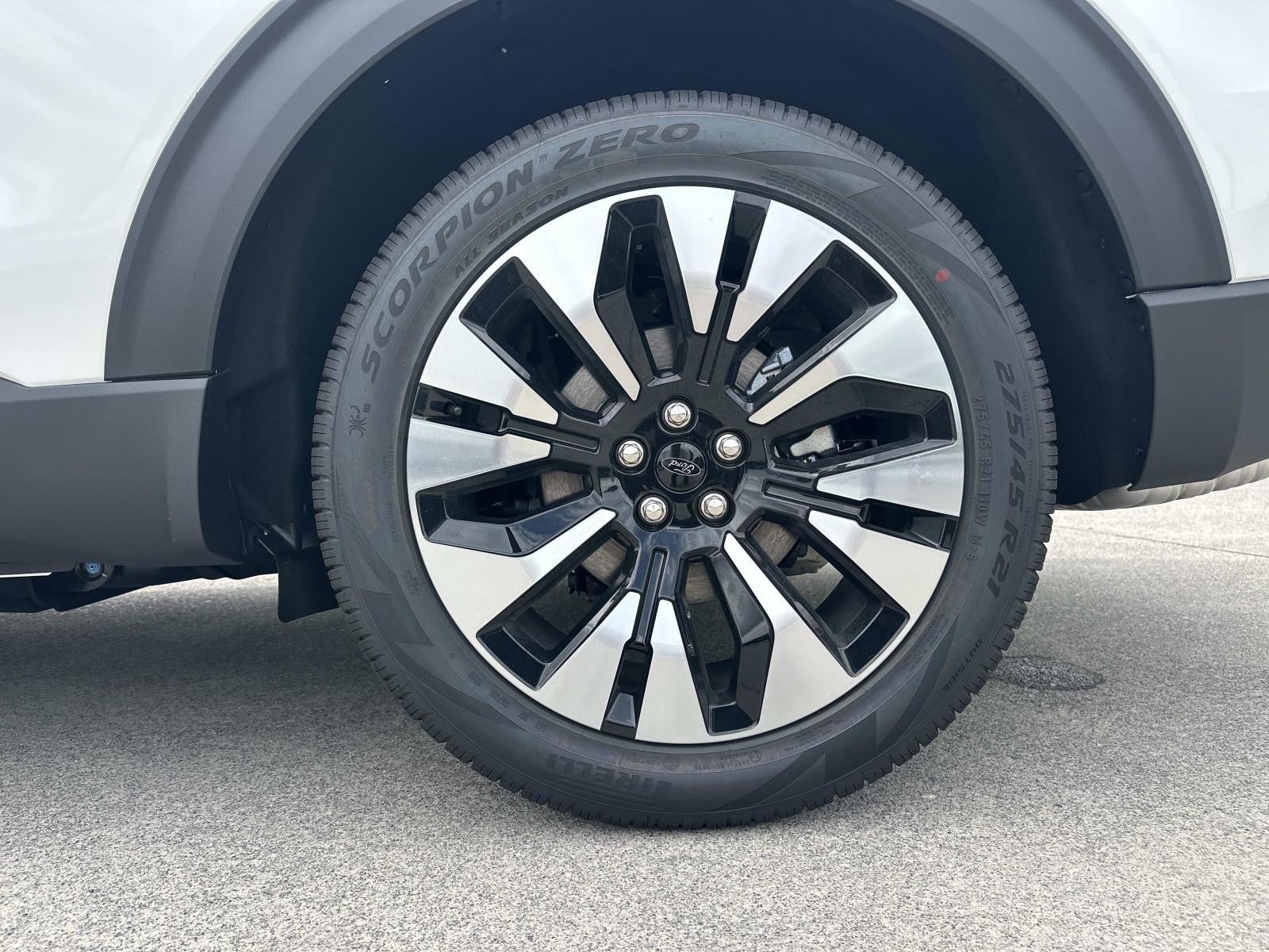 2026 Ford Explorer PLATINUM 4WD