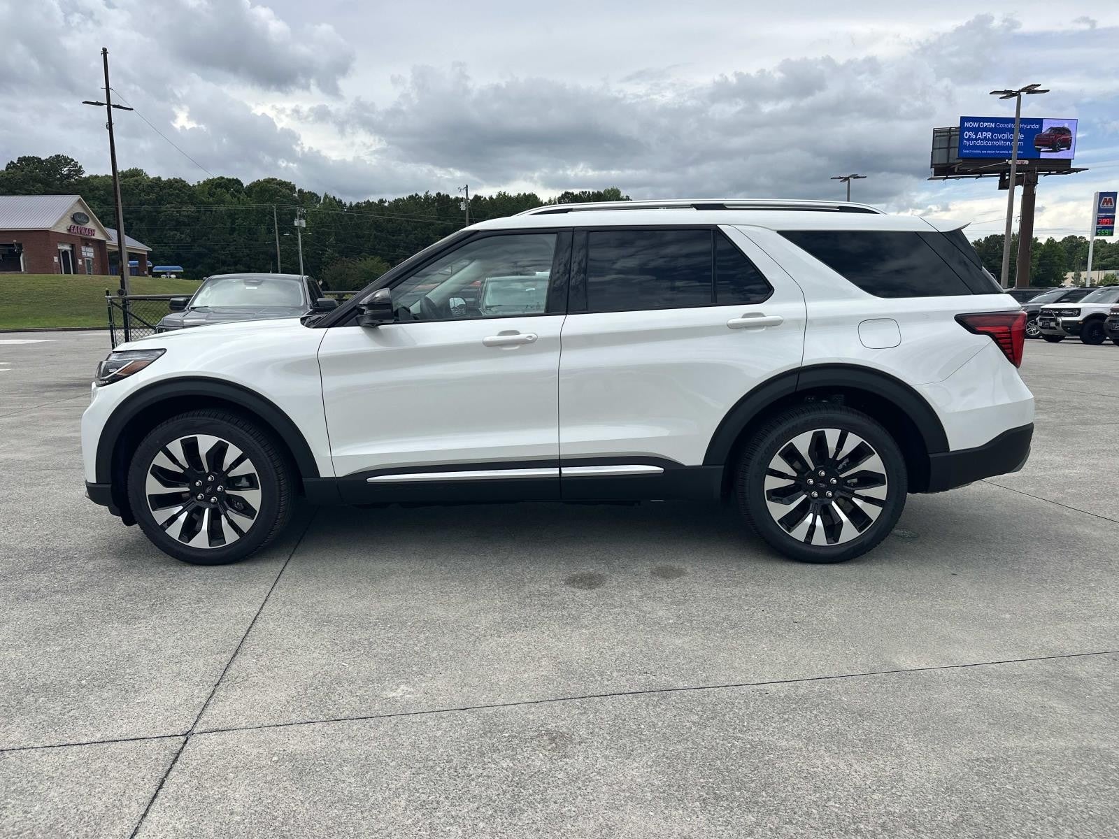 2026 Ford Explorer PLATINUM 4WD