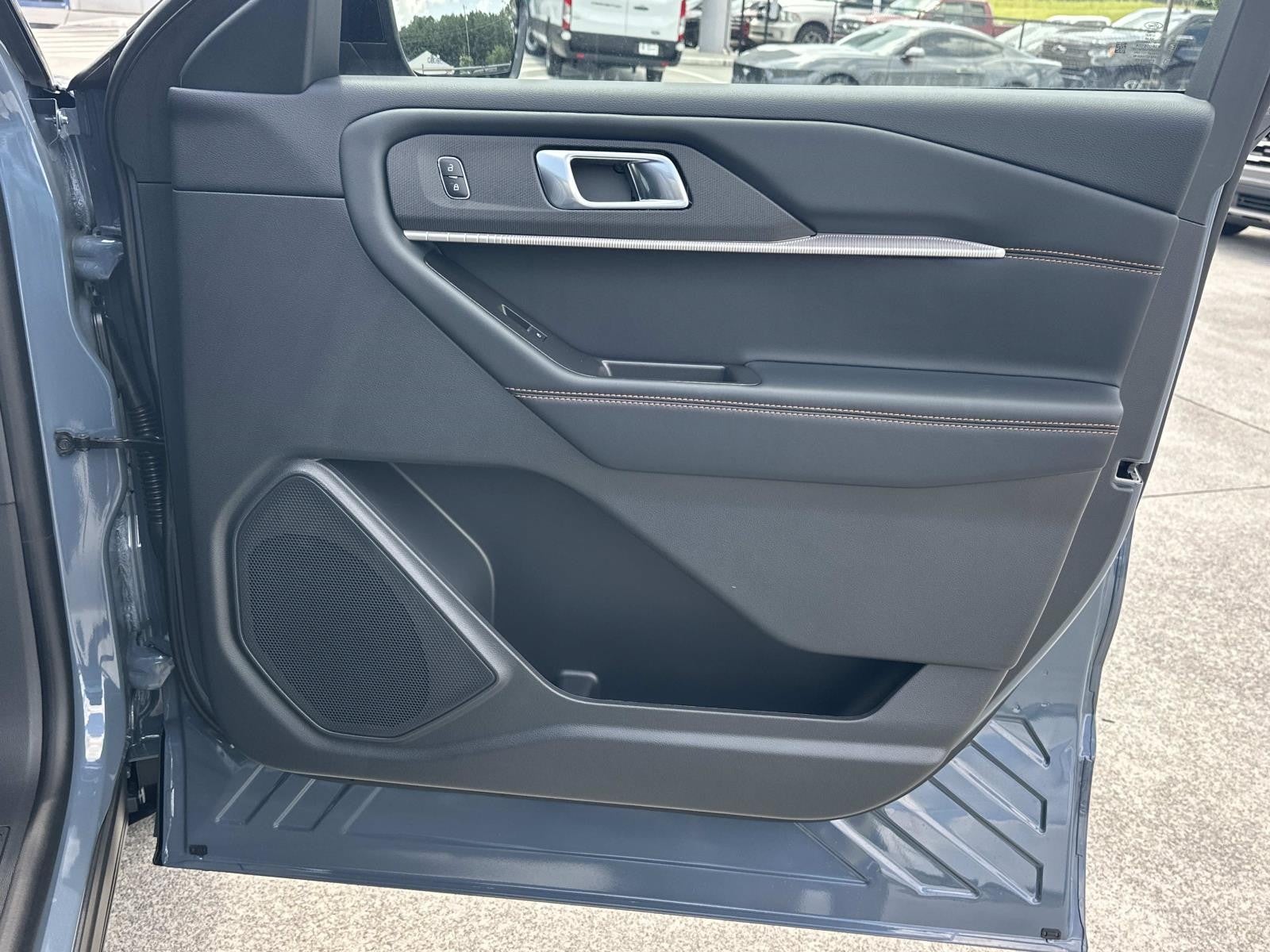 2026 Ford Explorer TREMOR 4WD
