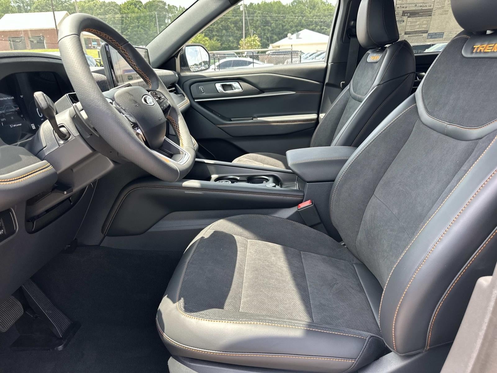 2026 Ford Explorer TREMOR 4WD
