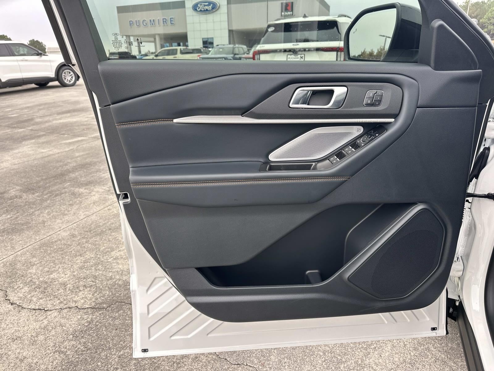 2026 Ford Explorer TREMOR 4WD