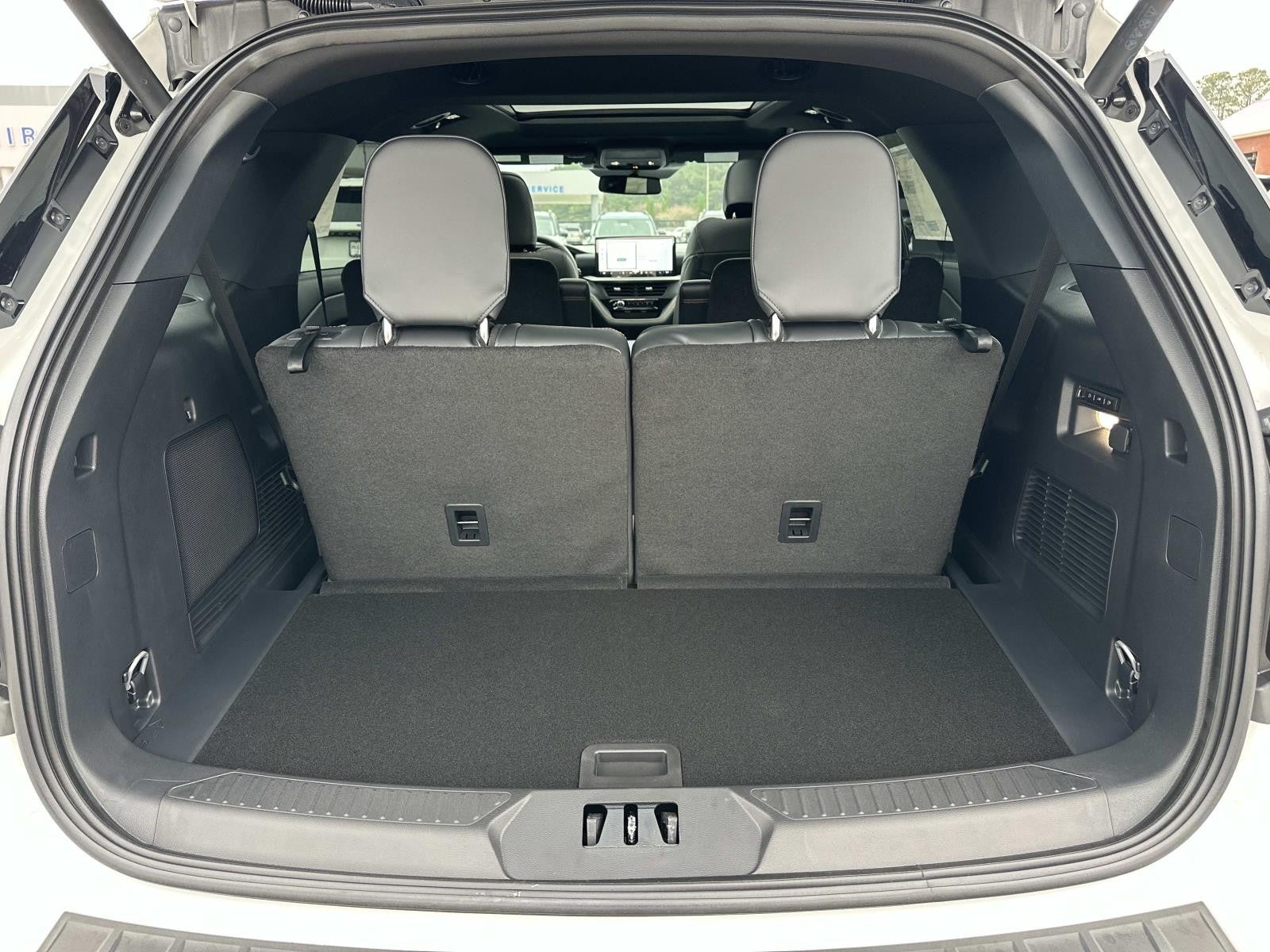 2026 Ford Explorer TREMOR 4WD