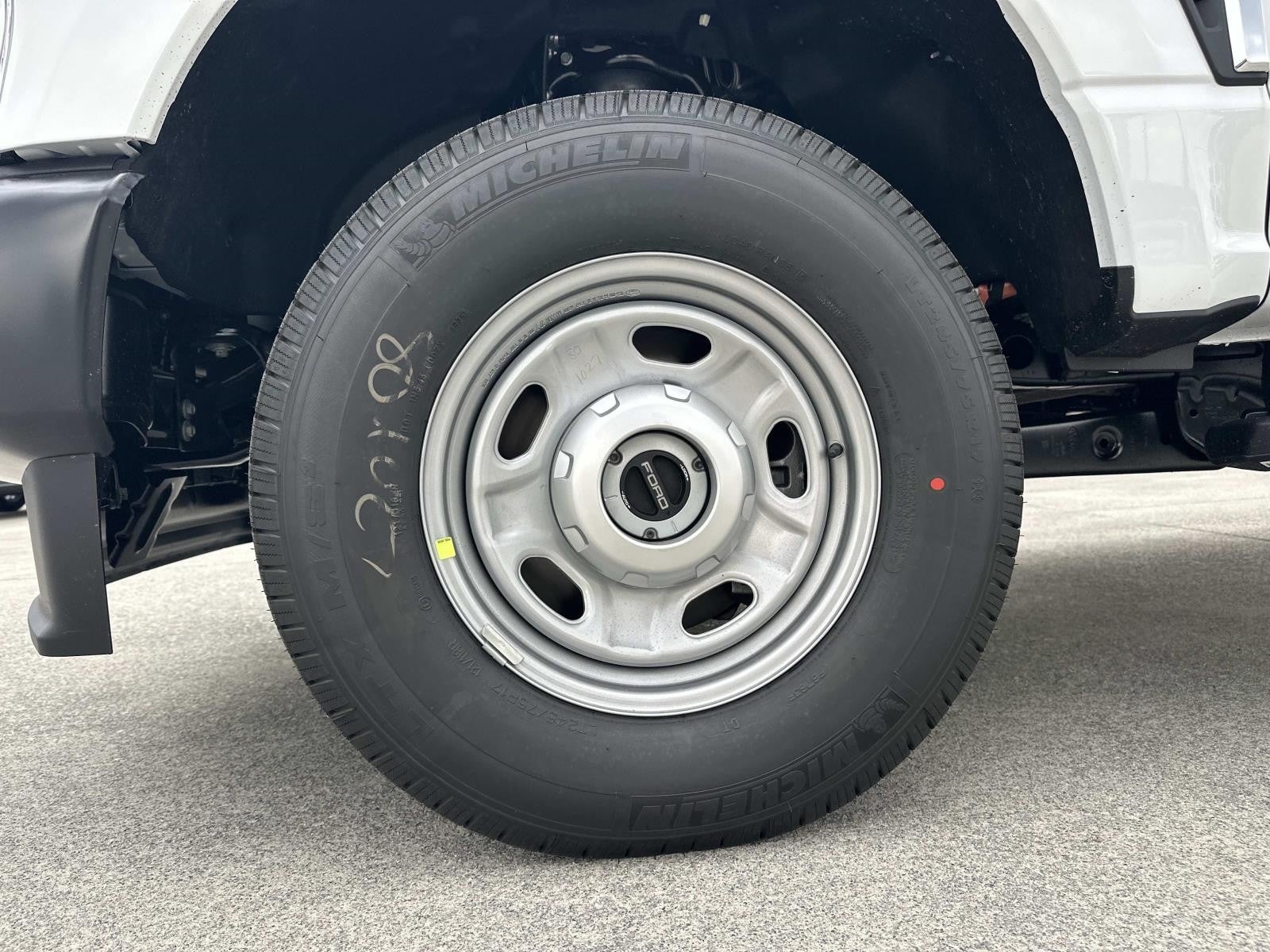 2026 Ford Super Duty F-250 SRW XL 4WD CREW CAB 6.75' BOX